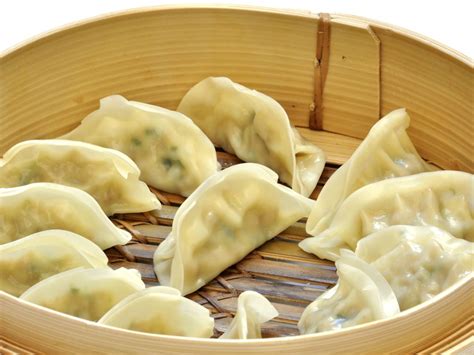  Le Xiaolongbao Huizhou: Savoureux Raviolis à la Vapeur au Goût Fraîcheur de la Cuisine du Lac!